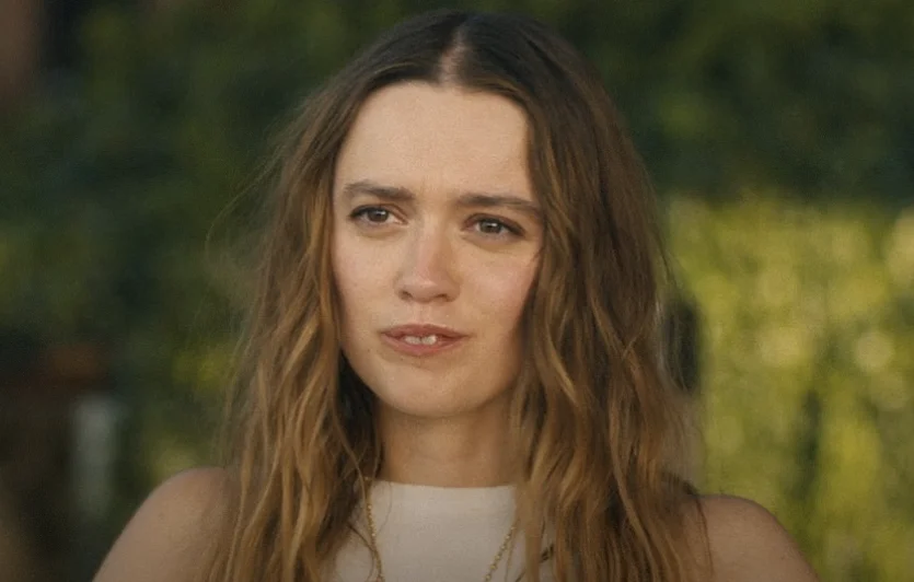 Aimee Lou Wood, actriz de The White Lotus, critica al programa SNL