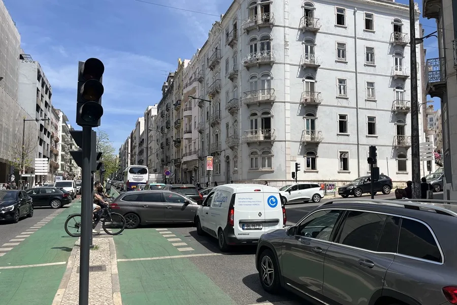 Apagón en la Península Ibérica detiene intercambio de energía entre Portugal y España
