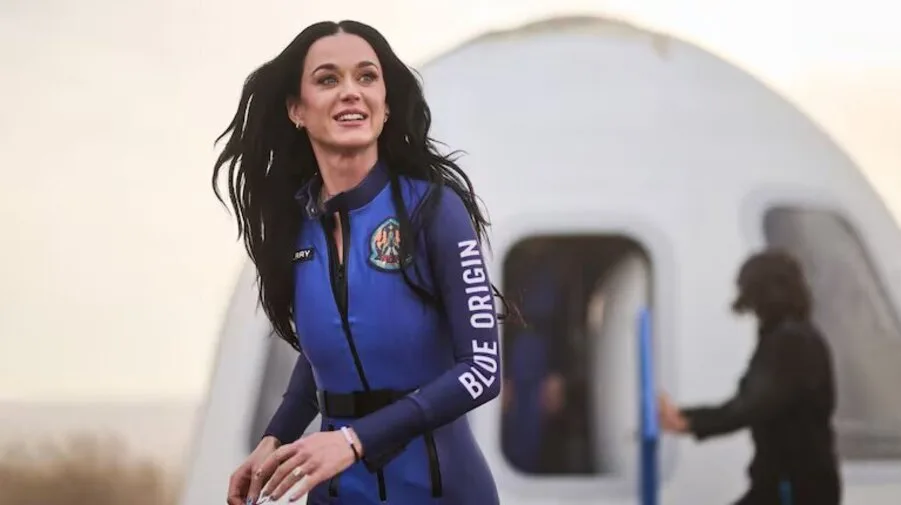 Críticas a Katy Perry por viaje al espacio conoce qué famosas están en contra (2) (1)