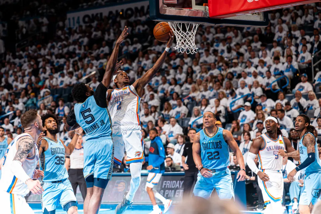 Thunder aplasta a los Grizzlies con victoria histórica en los playoffs de la NBA