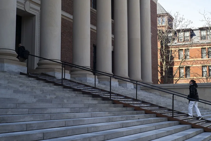 Harvard versus el Gobierno de EE.UU. renombran su oficina de DEI