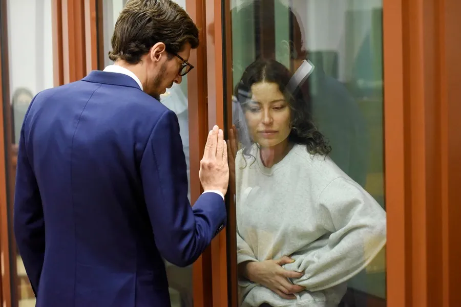 Ksenia Karelina: Rusia libera a bailarina de Los Ángeles detenida en 2024