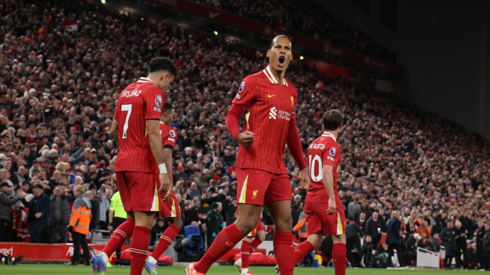 Premier League: Liverpool cada vez más cerca del título
