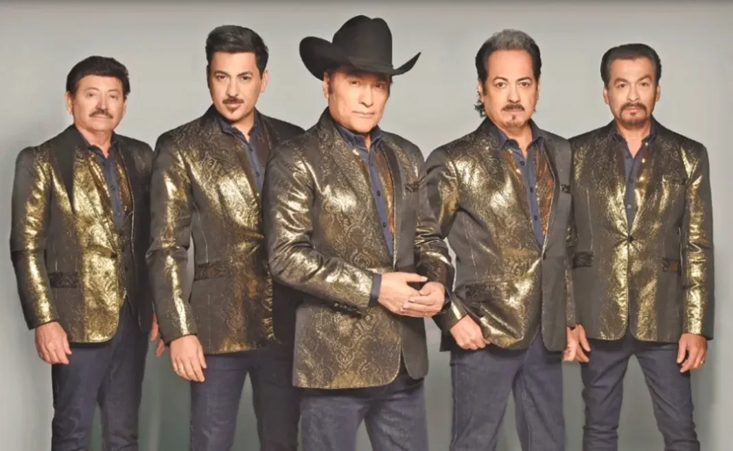 Los Tigres del Norte cantan a la migración con sus narcocorridos