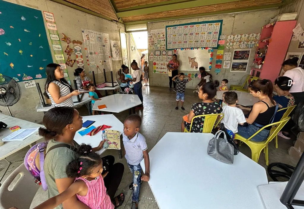 Niñez migrante recibe educación en frontera sur de México