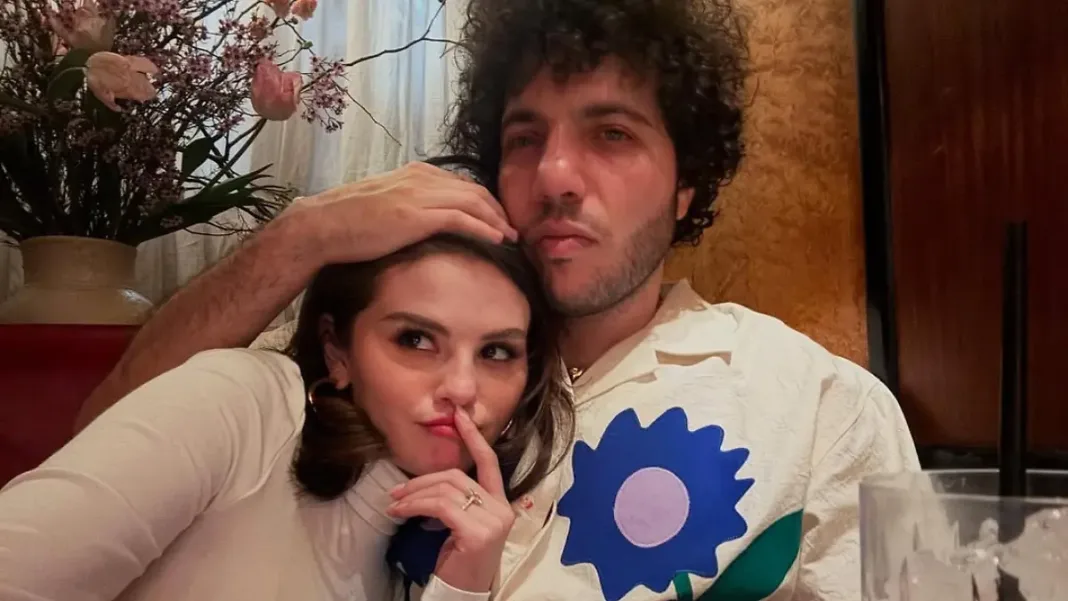 Selena Gomez y Benny Blanco se avivan los rumores de infidelidad