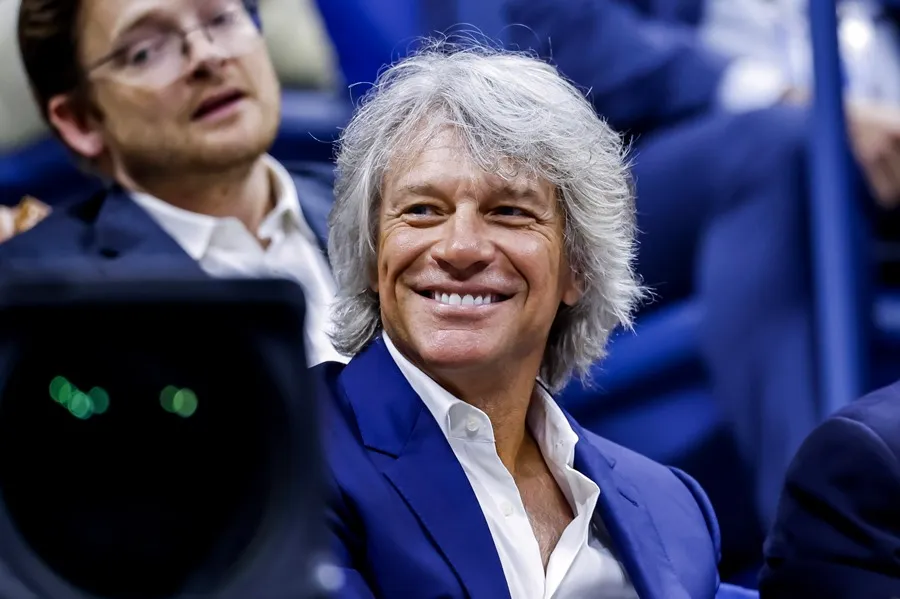Alcalde denuncia a comedor comunitario de Jon Bon Jovi