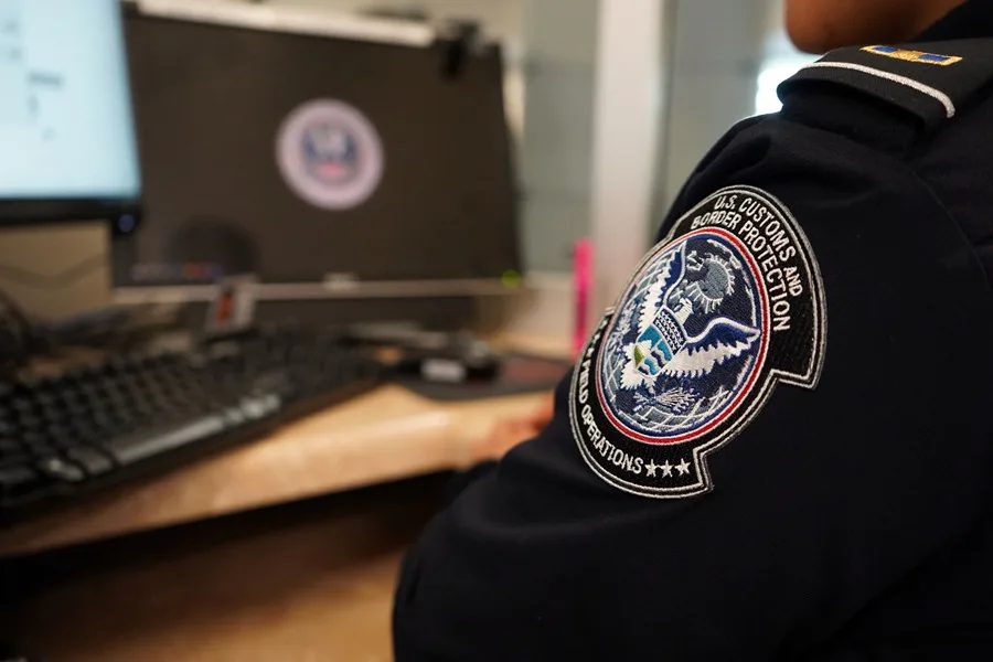 Gobierno revisa las redes sociales para denegar visas