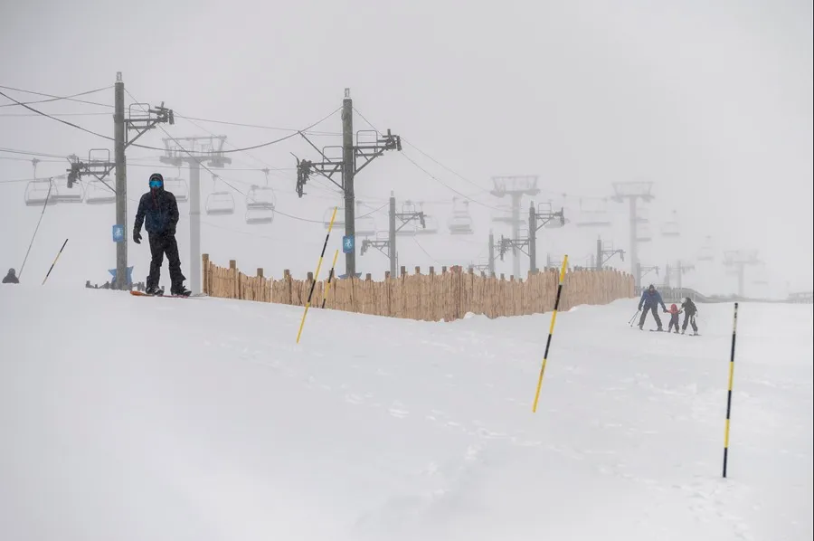 Adiós al snowboarding y al skiing: ¿qué deportes puedes hacer ahora en primavera?