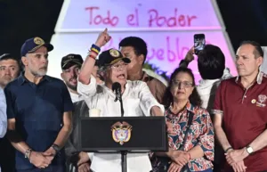 Tensión en Colombia: Petro lidera movilizaciones masivas por la reforma laboral