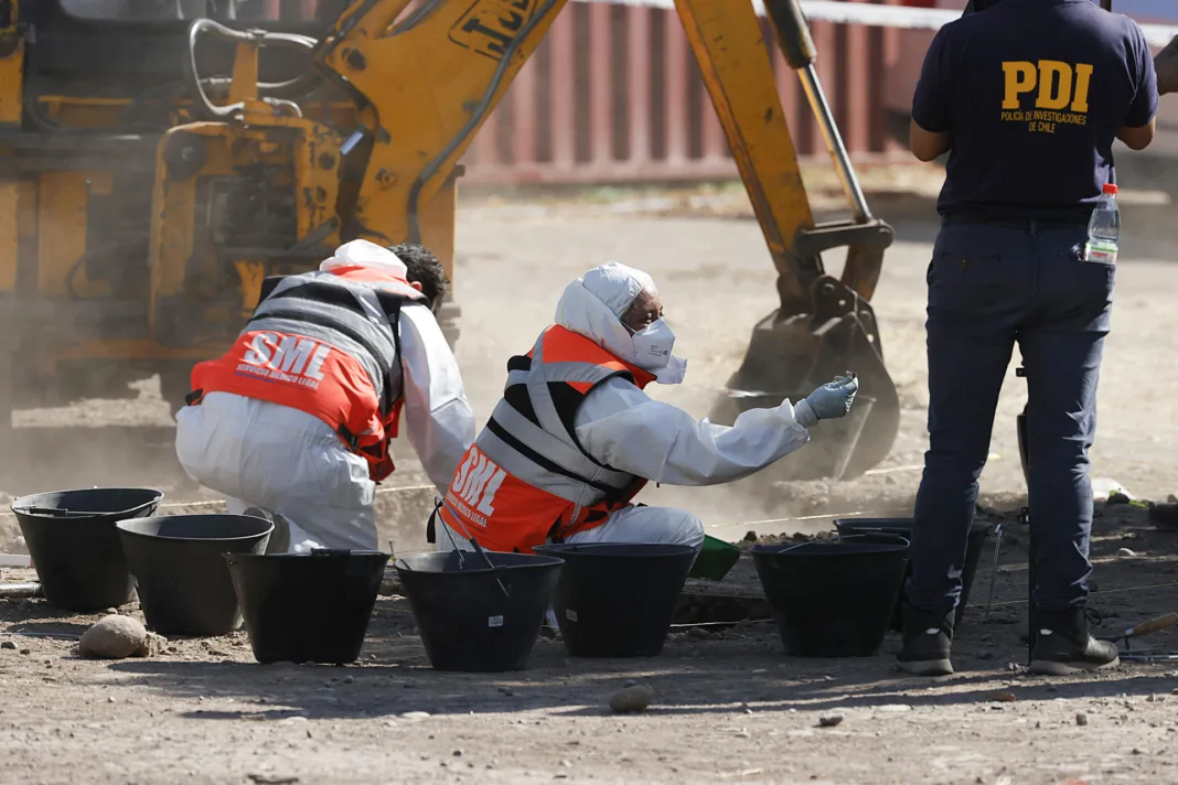 Chile inicia excavación para buscar restos de desaparecidos de la dictadura