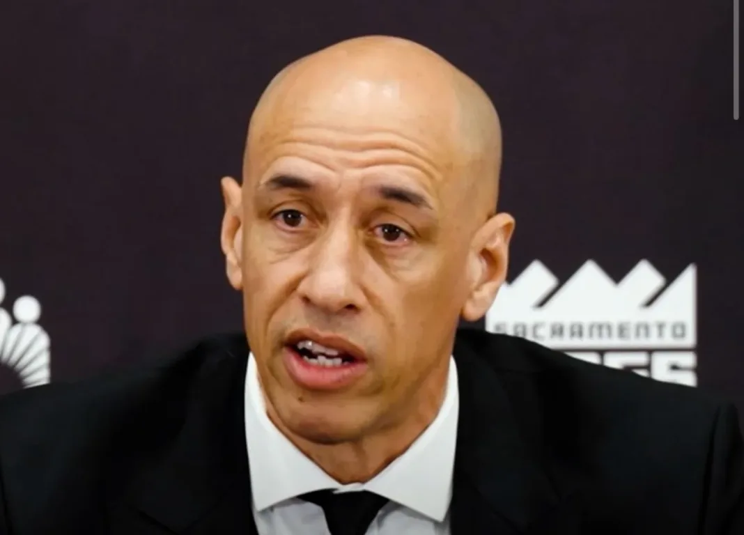 ¡Ya tienen entrenador principal!: Doug Christie asume el mando de los Kings