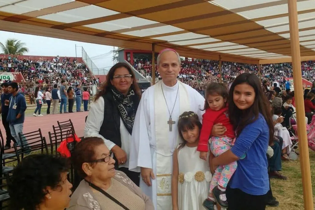 El Papa León XIV es recordado por su diócesis en Perú A qué se dedicó dentro de ella