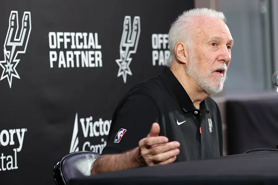 Fin de una era: Popovich se retira como entrenador de los Spurs tras 29 años