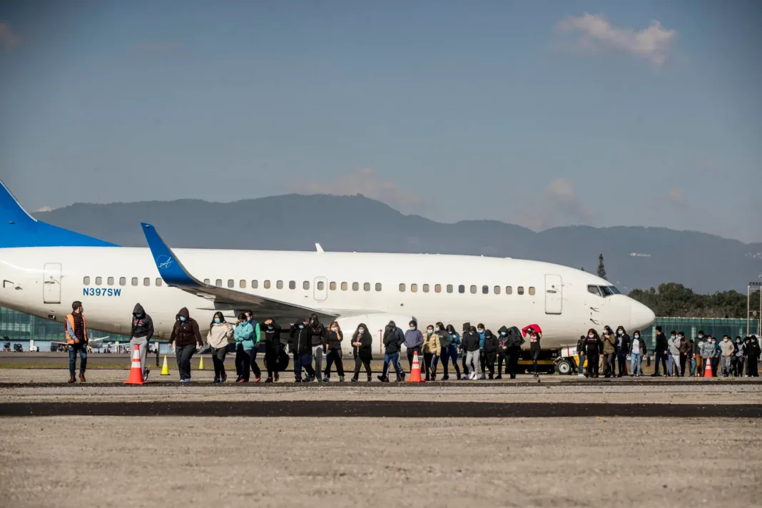 Madre guatemalteca da a luz en EE.UU. y logra frenar deportación inmediata