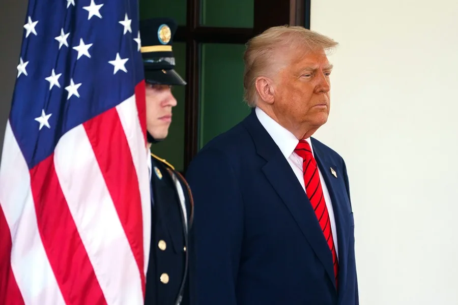 Trump anuncia fin de bombardeos a los hutíes en Yemen