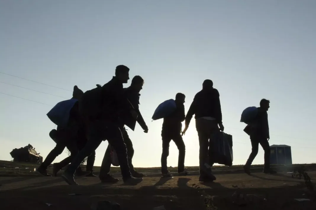 Florida construye red paralela para perseguir a inmigrantes indocumentados