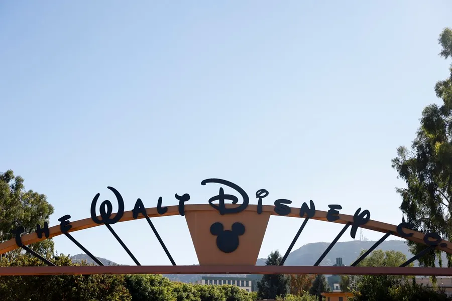 Familia mexicana prepara tortas en Disneyland y se vuelve viral