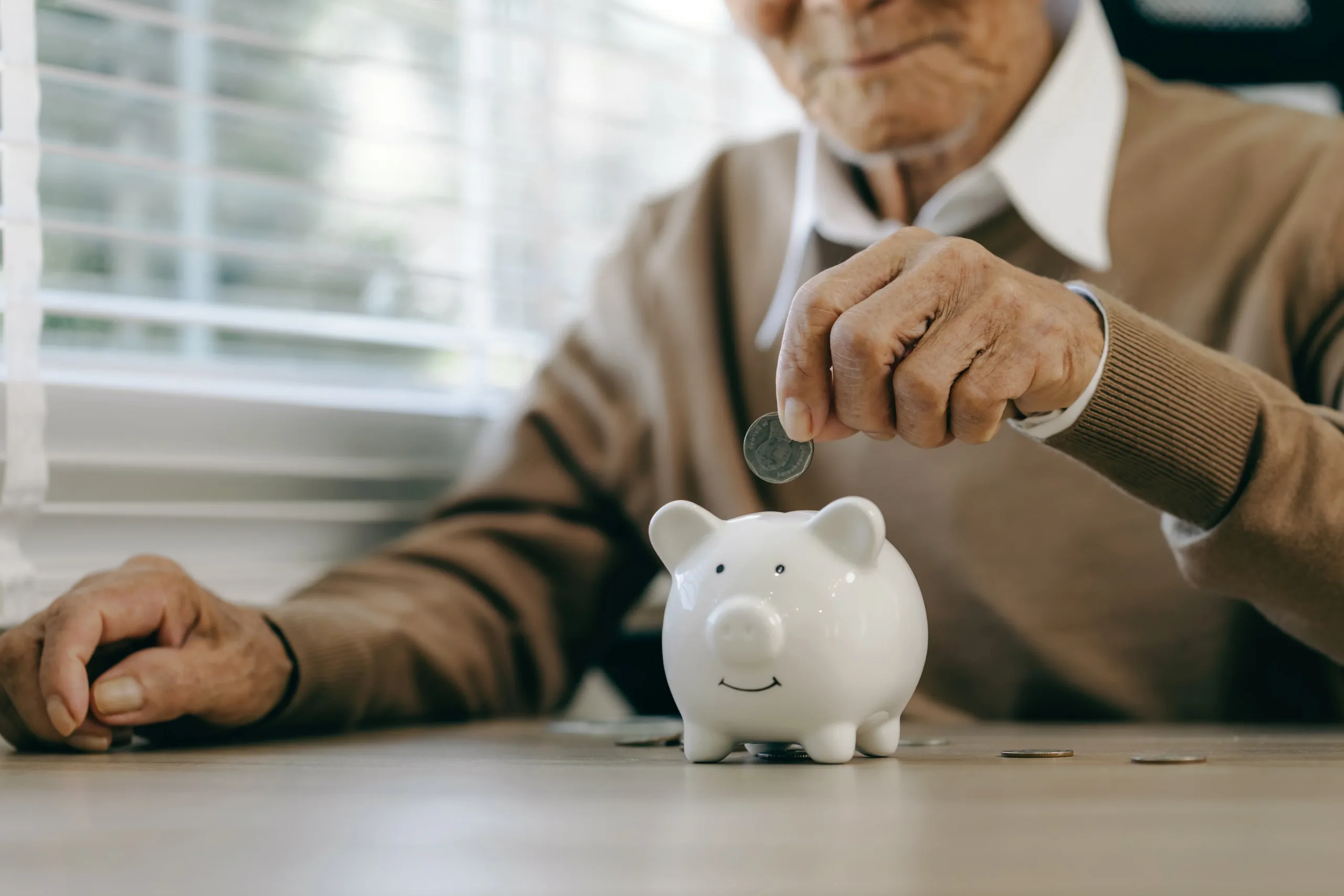 ¡Podrías perder tus beneficios de jubilado!: La SSA advierte sobre actualización - Seguridad Social en riesgo: Se agota el fondo de pensione - Alaska: Consulta si eres elegible para el estímulo de $1,700 en julio