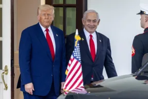 EE.UU. reduce presión sobre Siria tras compromiso de Trump