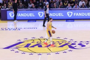 Los Lakers se venden por $10 mil millones: la franquicia más cara de la historia