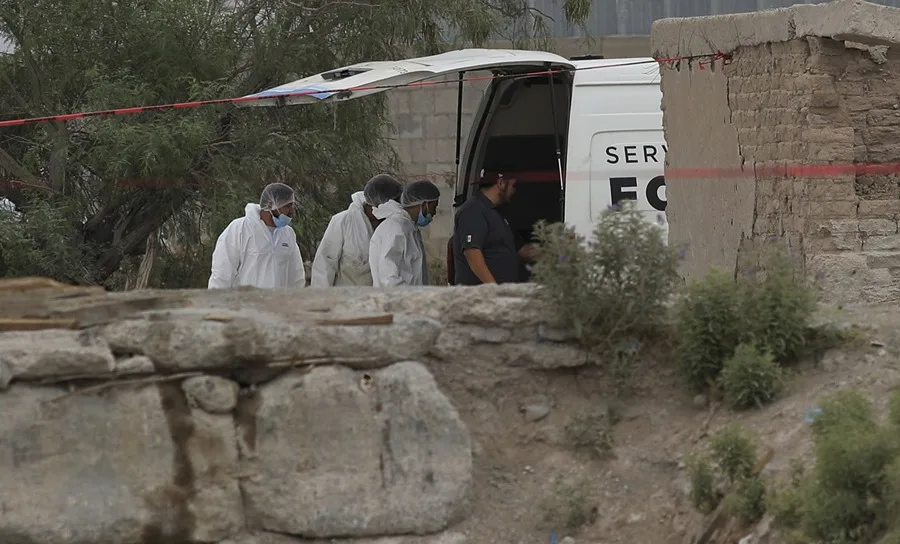 Terror en México: Hallan 60 cuerpos apilados en crematorio