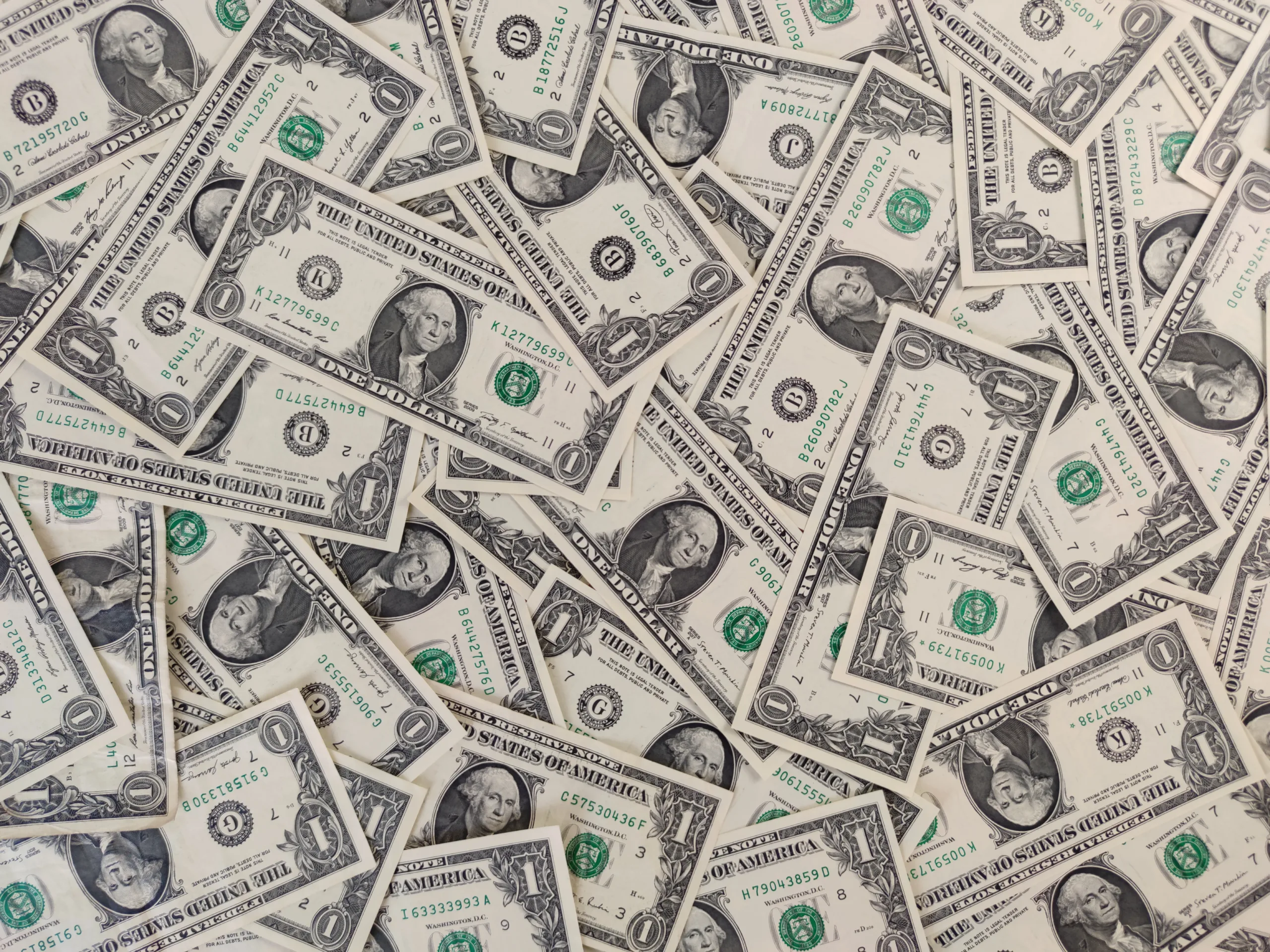Seguridad Social en riesgo: Se agota el fondo de pensiones - California anuncia pago de $725: ¿Cuándo llega y quién lo recibe?