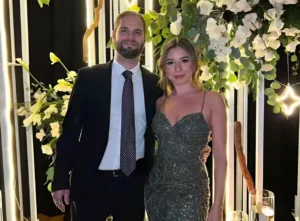 ¿Migajero o romántico? Farid Dieck desata debate con su relación