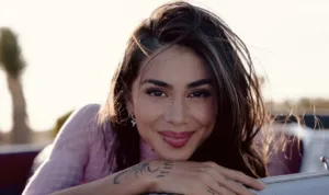 ¿Con quiénes colaborará Karol G en su próximo disco Tropicoqueta?