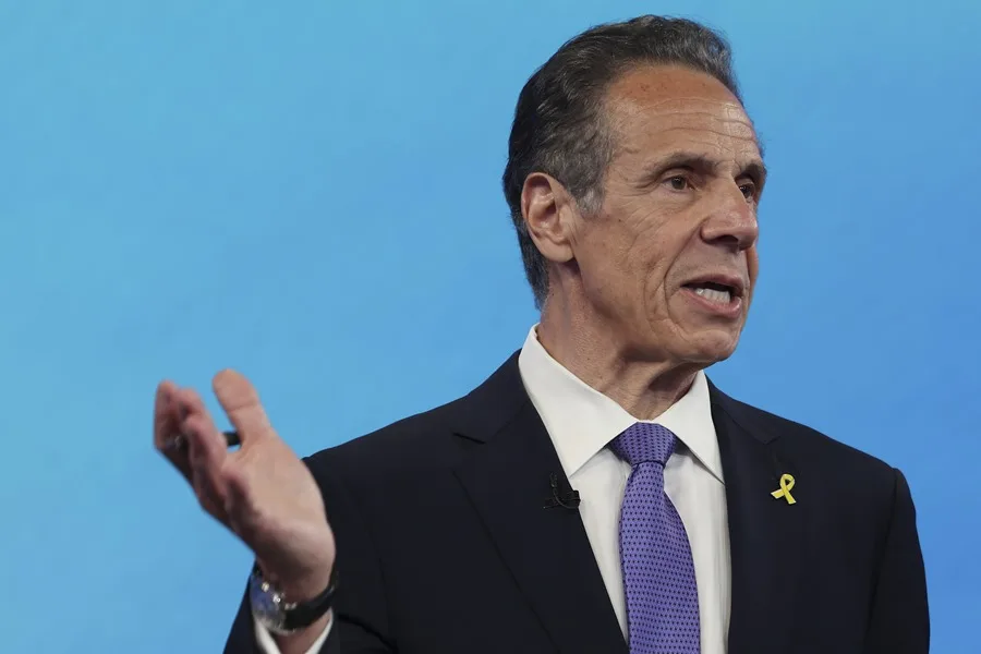 Andrew Cuomo no se rinde