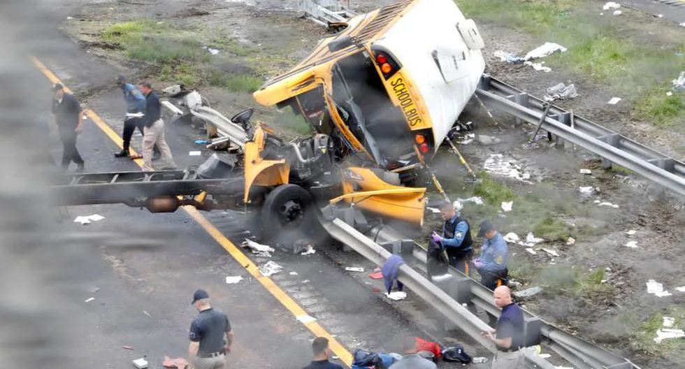 Choque de camión en escuela deja 13 heridos