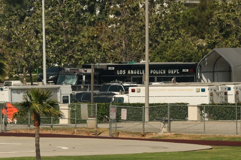 Explosión en centro policial de Los Ángeles