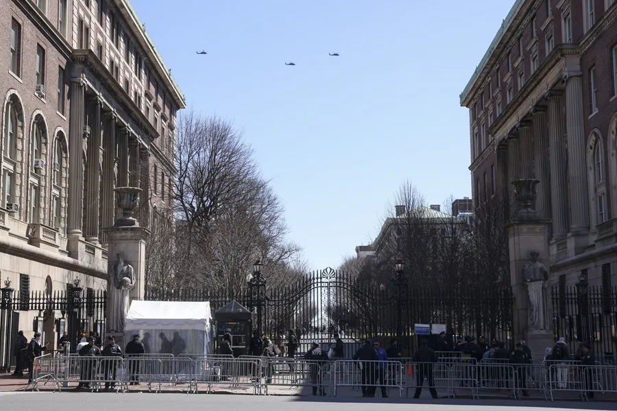 Por qué Columbia pagará 200 millones a Trump