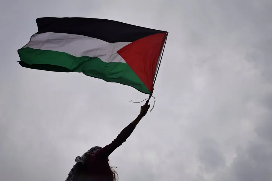 Reino Unido amenaza con reconocer a Palestina