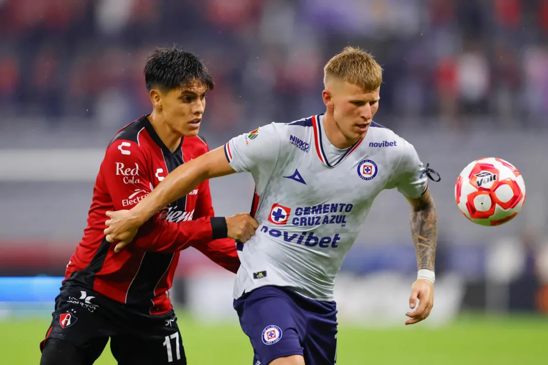 Tras triunfos de León y Tigres, Cruz Azul empata