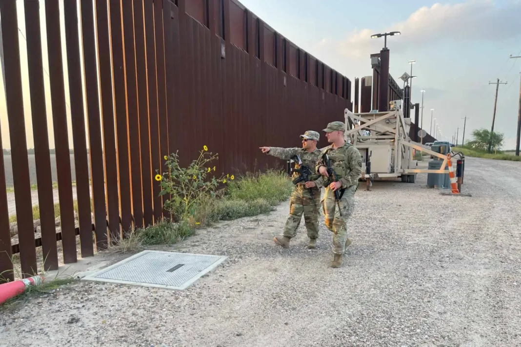 Trump dice que ya no necesita fondos para el muro