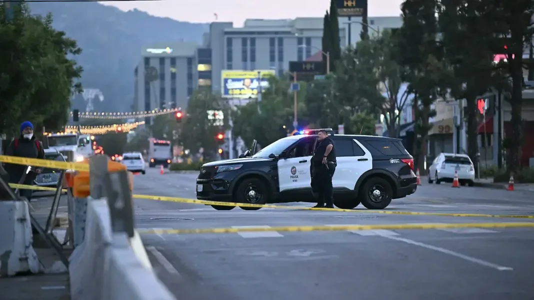 Atropello masivo en Los Ángeles: tres personas siguen críticas