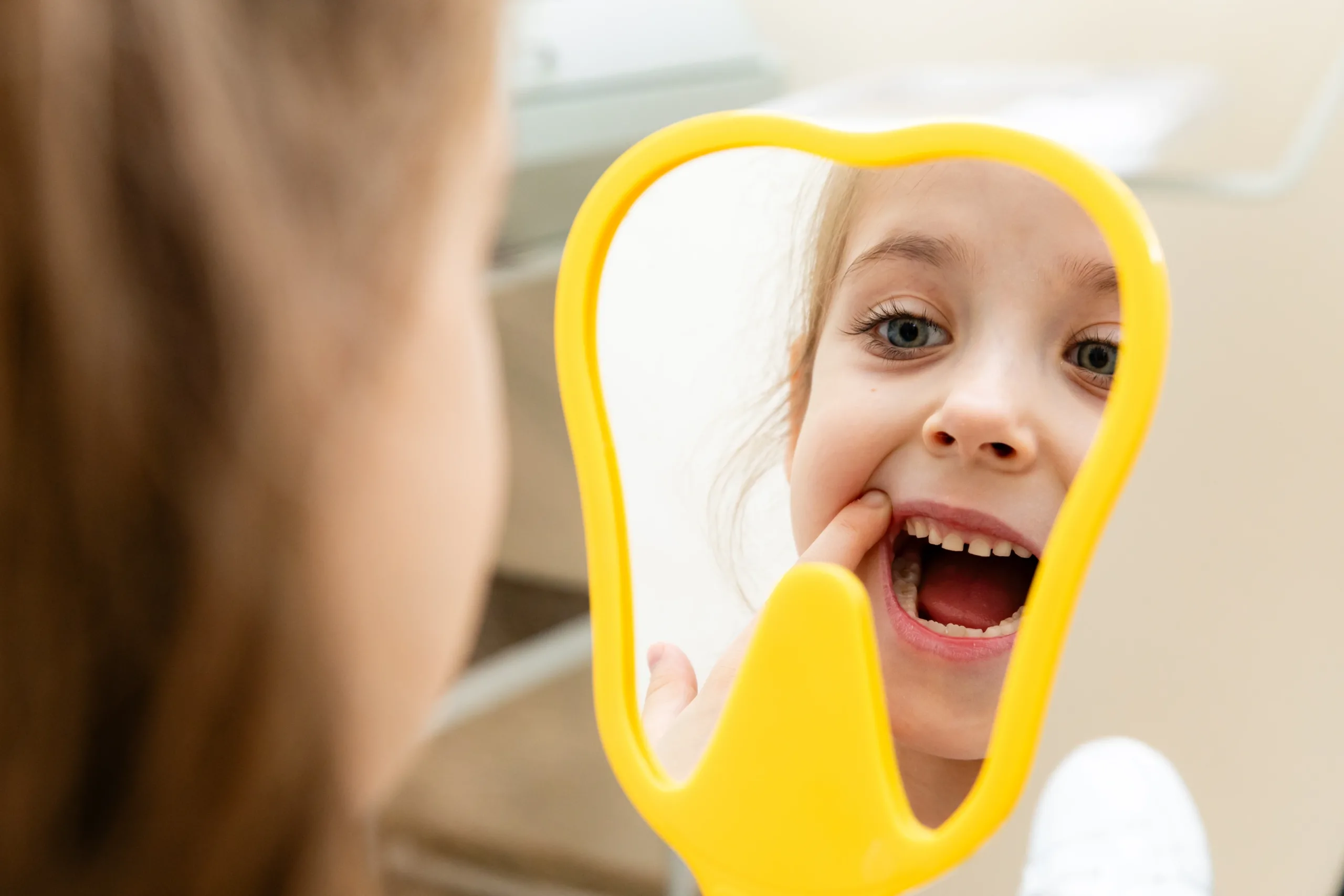 Alerta por caries masivas: alertan riesgo si se retira el flúor en EE.UU.