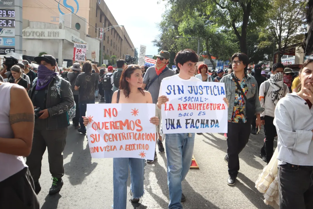 Tercera marcha contra la gentrificación en CDMX: esto exigen