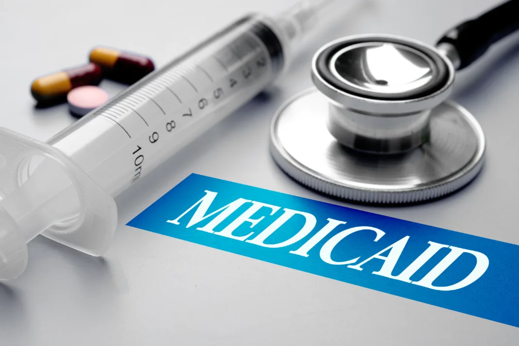 Crisis sanitaria en Florida: millones pierden su cobertura de Medicaid