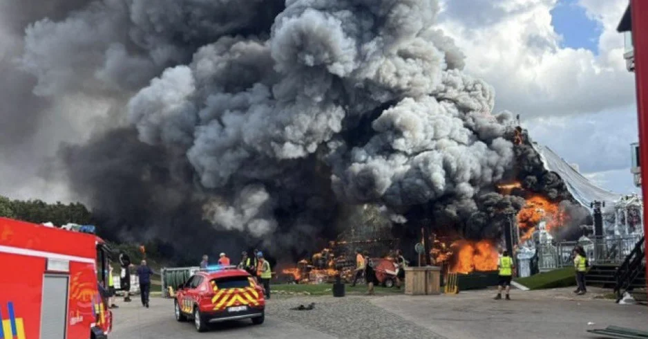Caos en Tomorrowland 2025 por incendio en escenario